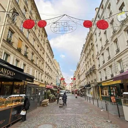 Apartment Eiffel Tower: Ideally Plan For 4 *