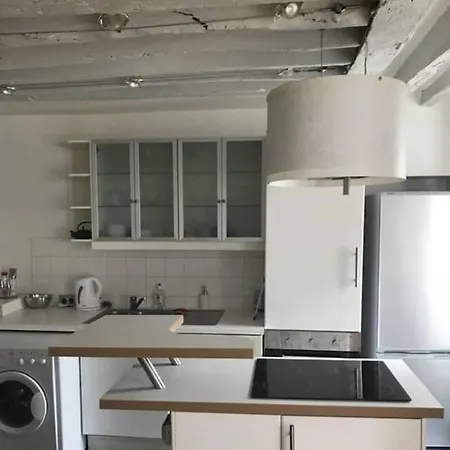 Eiffel Tower: Ideally Plan For 4 Apartment *
